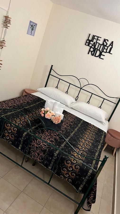 Faro'S Room Bari Luaran gambar