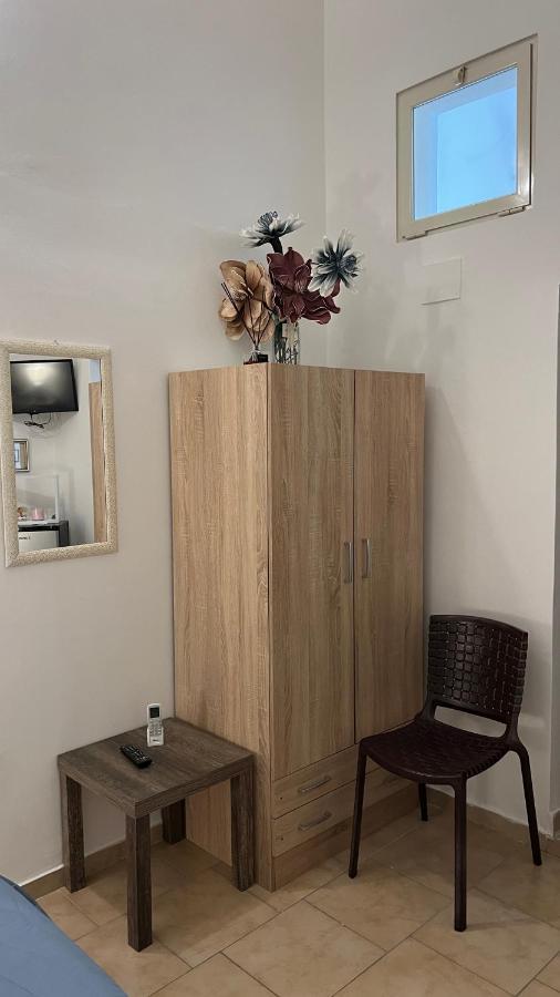 Faro'S Room Bari Luaran gambar